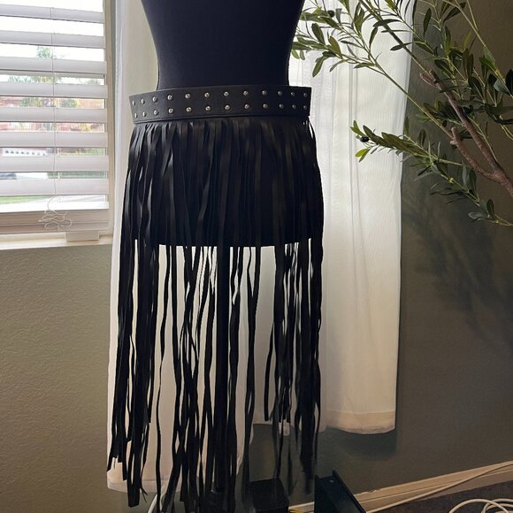 Claire's Metal Studded Fringe Belt (NEW) - Picture 2 of 4